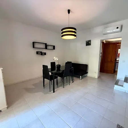 Casa Gallura In Centro San Teodoro (Sardinia)